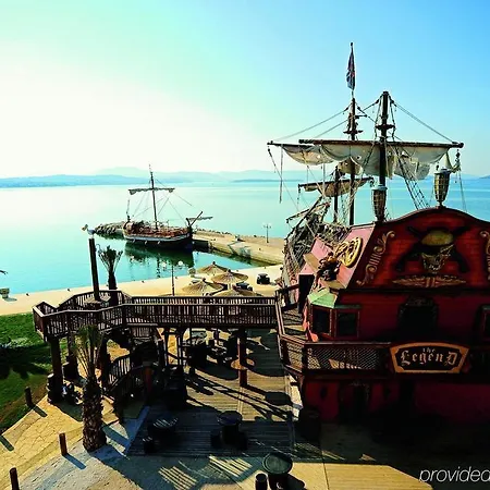 Amadria Park شيبينيك