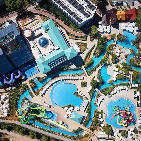 Amadria Park منتجع شيبينيك