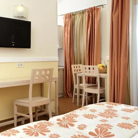 Amadria Park 4*